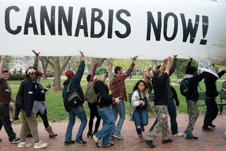 WASHINGTON DC APRIL 02:
Hundreds of advocates for marijuana legalization rally and smoke pot outsi...