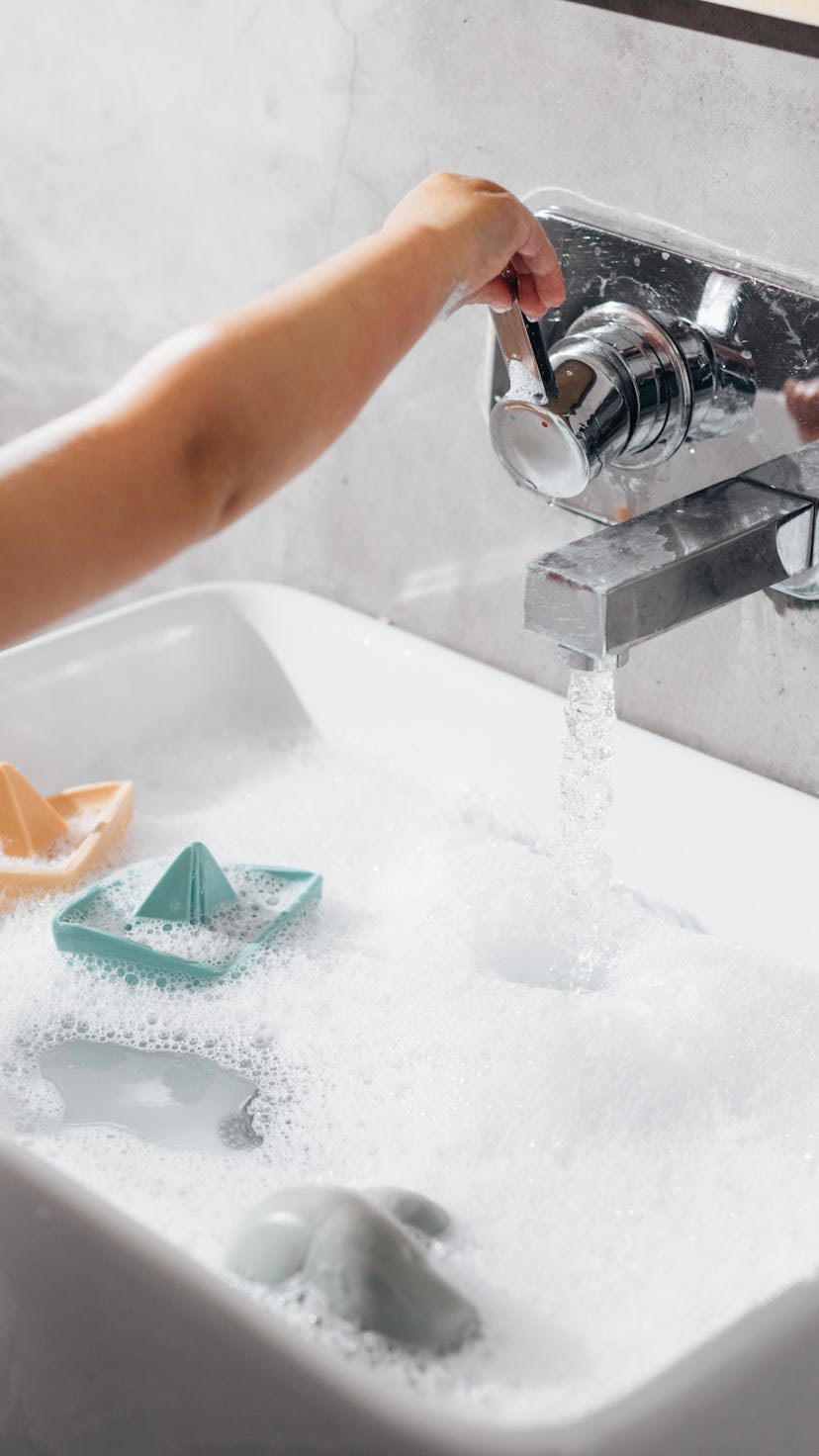 Water play can be a nice quiet activity for kids.