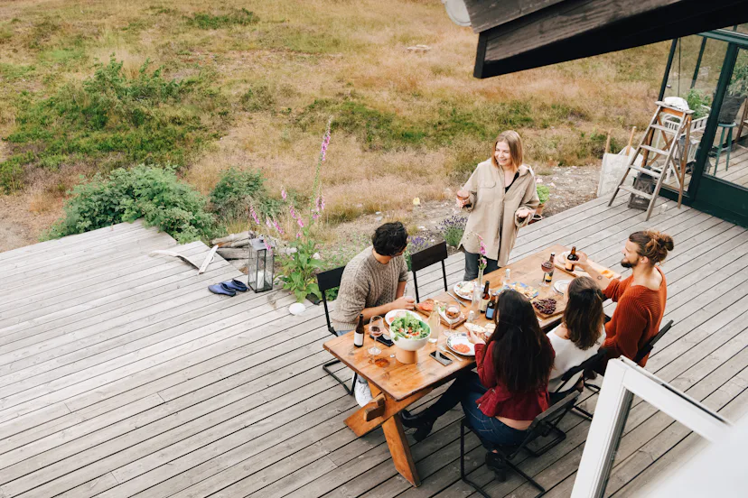 6 Outdoor Entertaining Ideas From Top Experts & Influencers