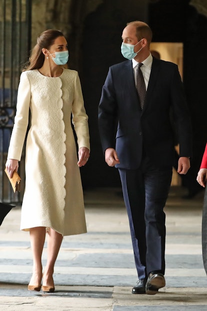 LONDON, ENGLAND - MARCH 23: Prince William, Duke of Cambridge and Catherine, Duchess of Cambridge du...