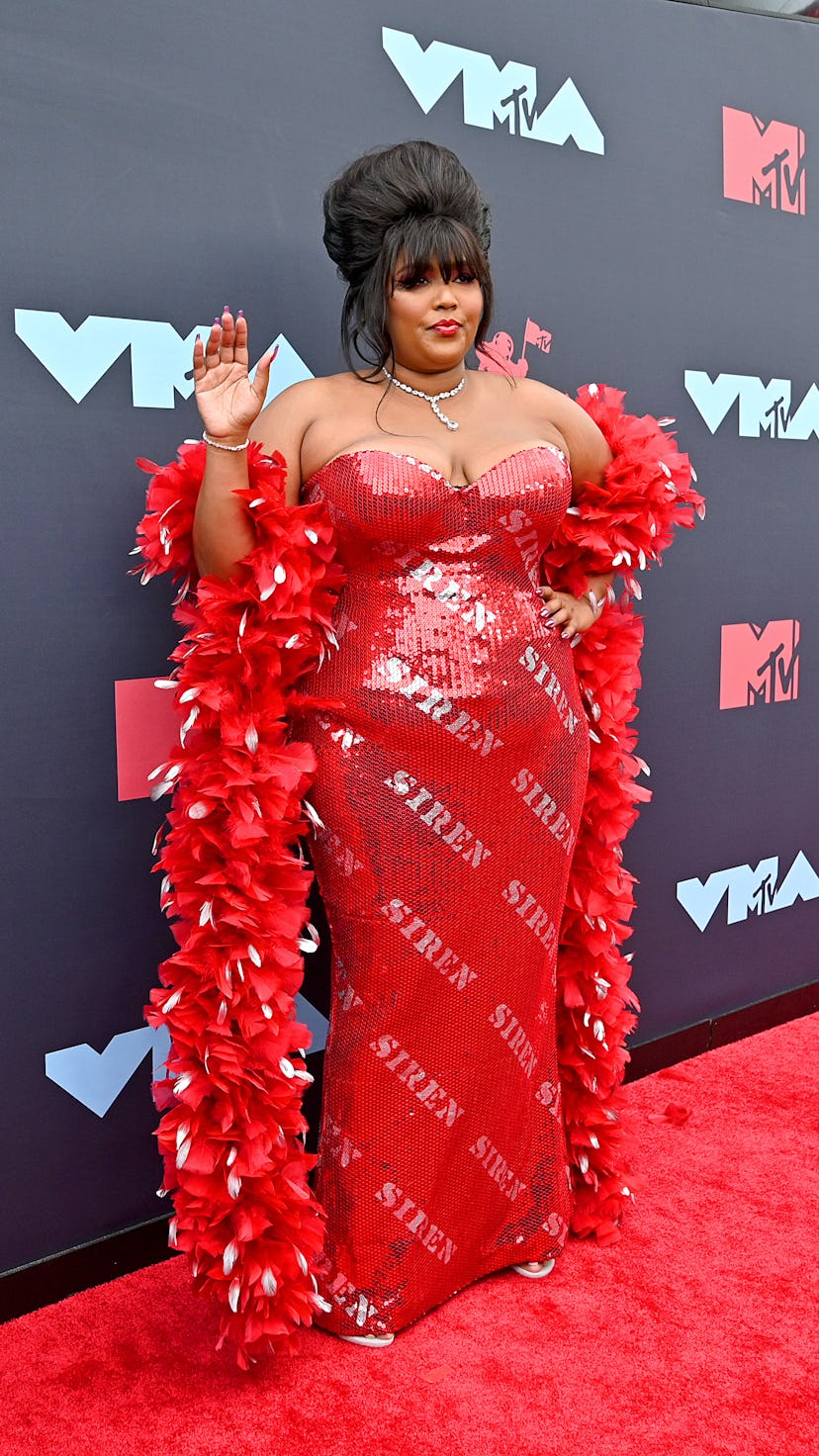 NEWARK, NEW JERSEY - AUGUST 26: Lizzo attends the 2019 MTV Video Music Awards at Prudential Center o...