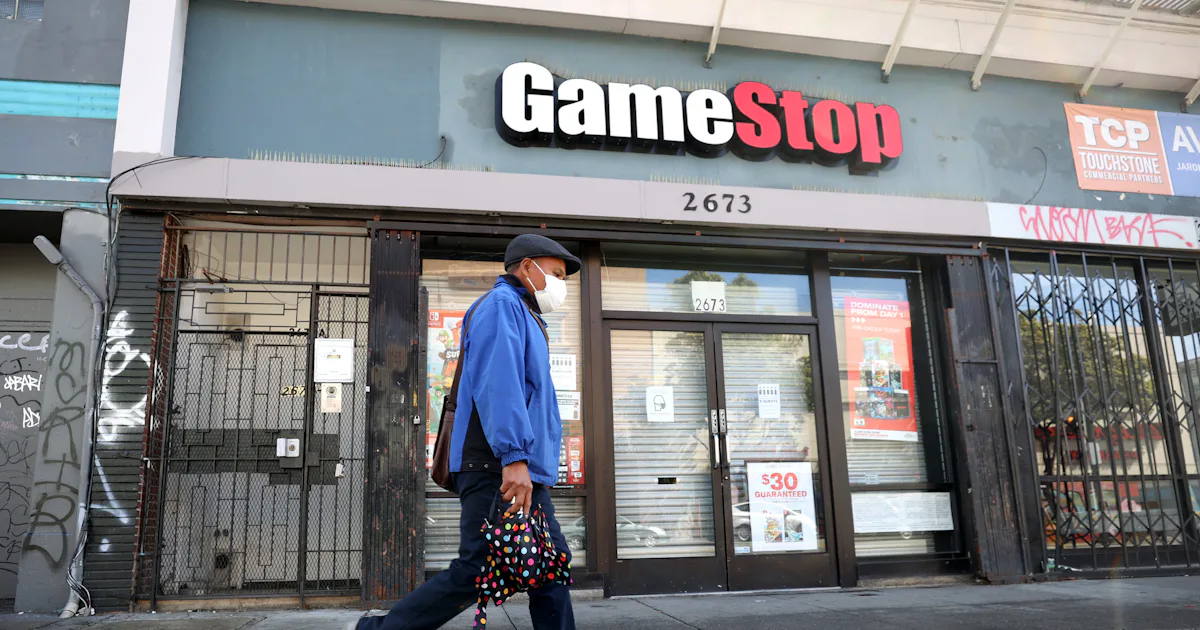 GameStop will soon start selling PC gaming hardware and TVs