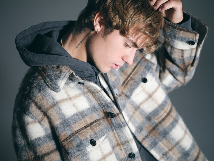LOS ANGELES, CA - AUGUST 2020:  Justin Bieber poses during a new studio photo shoot for the perfect ...