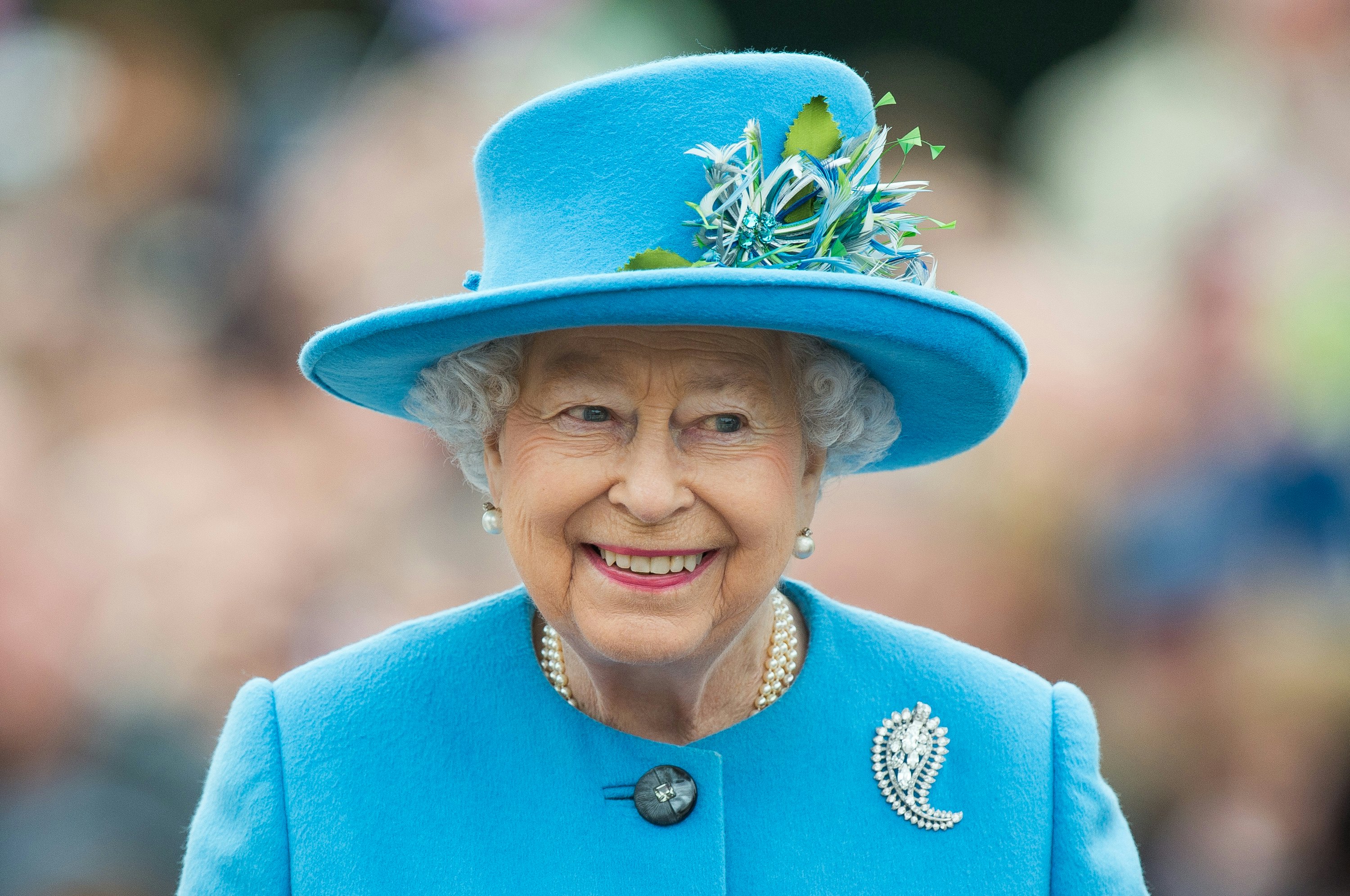 Queen Elizabeth s Brooches Are Full Of Meaning