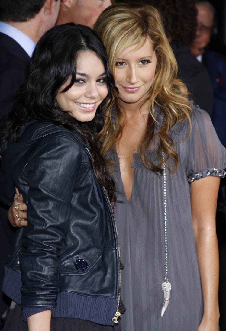 Vanessa Hudgens and Ashley Tisdale