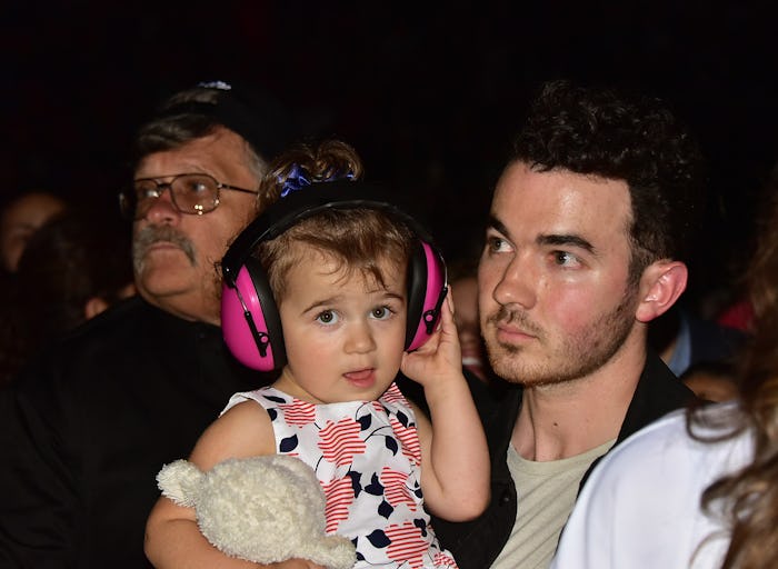Kevin Jonas' two daughters pretended to be the Jonas Brothers in a hilarious video posted to Instagr...