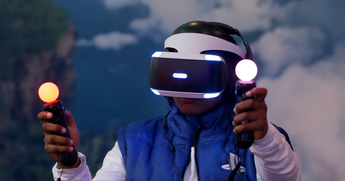 gato exhaustivo idea PlayStation VR vs. PSVR 2: Everything you need to know about Sony's virtual  reality headset