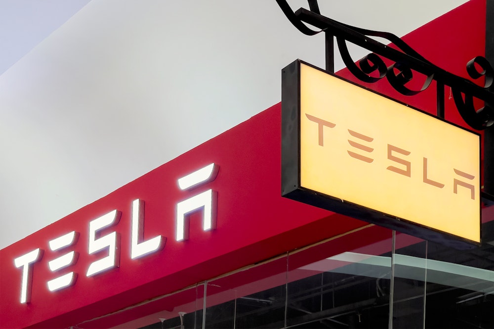 Tesla Solar Roof reviews