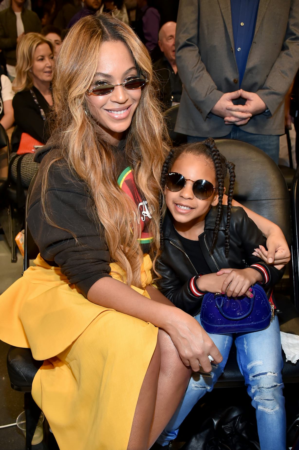 Beyoncé Shares New Photos Of Twins & Blue Ivy