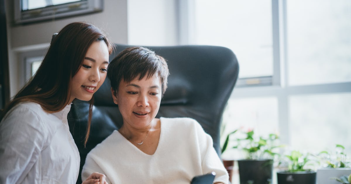 Dysfunctional Mother-Daughter Relationships Can Be Repaired — Here's How