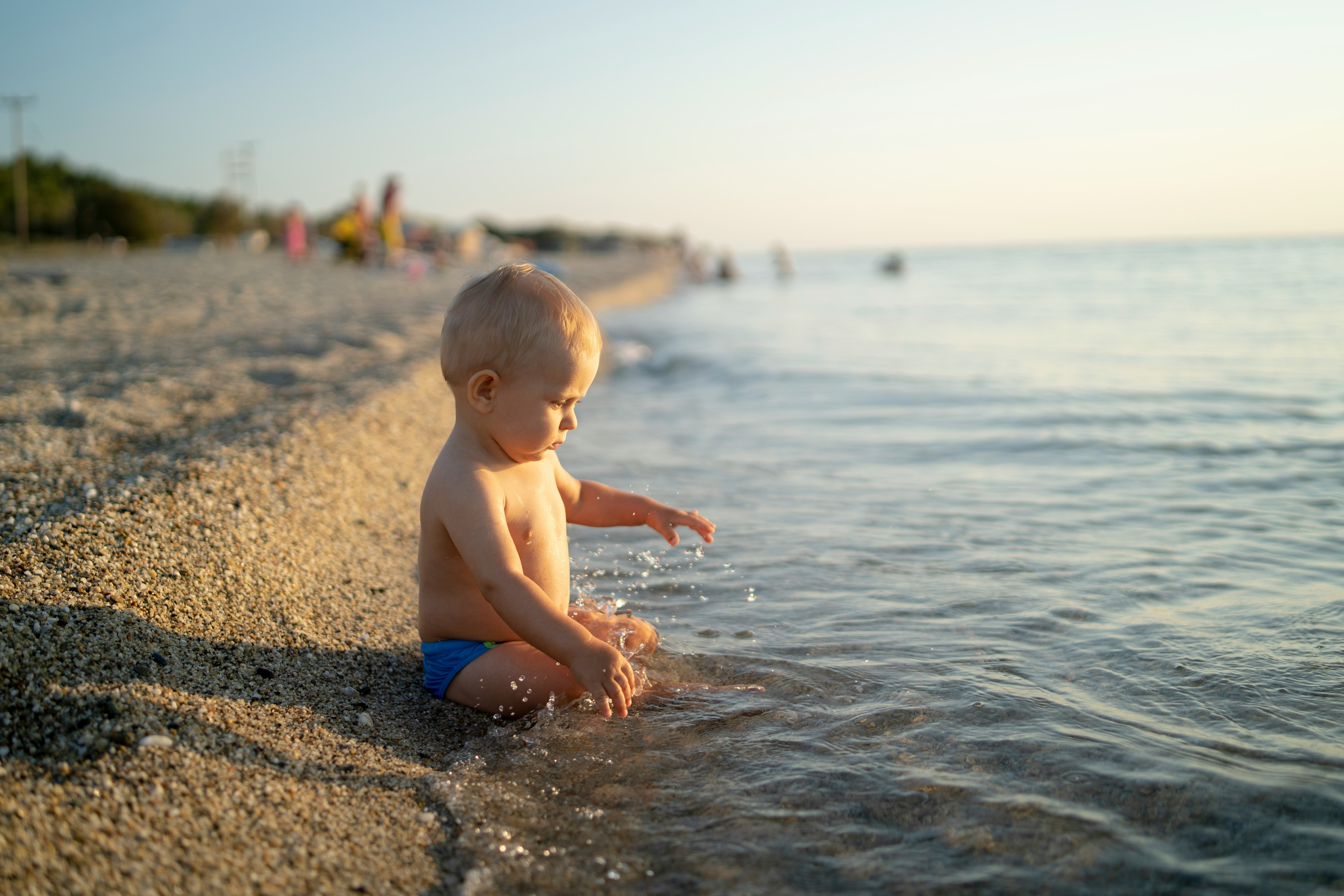 Can You Take Baby To The Beach? 15 Tips For BabySafe Beach Fun