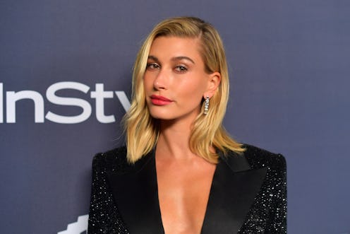 BEVERLY HILLS, CALIFORNIA - JANUARY 05:  Hailey Bieber attends The 2020 InStyle And Warner Bros. 77t...