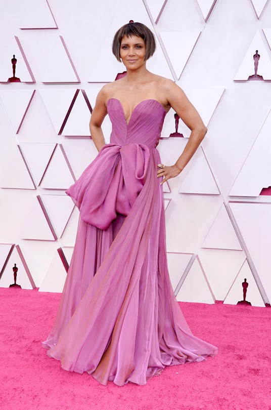 LOS ANGELES, CALIFORNIA – APRIL 25: Halle Berry attends the 93rd Annual Academy Awards at Union Stat...