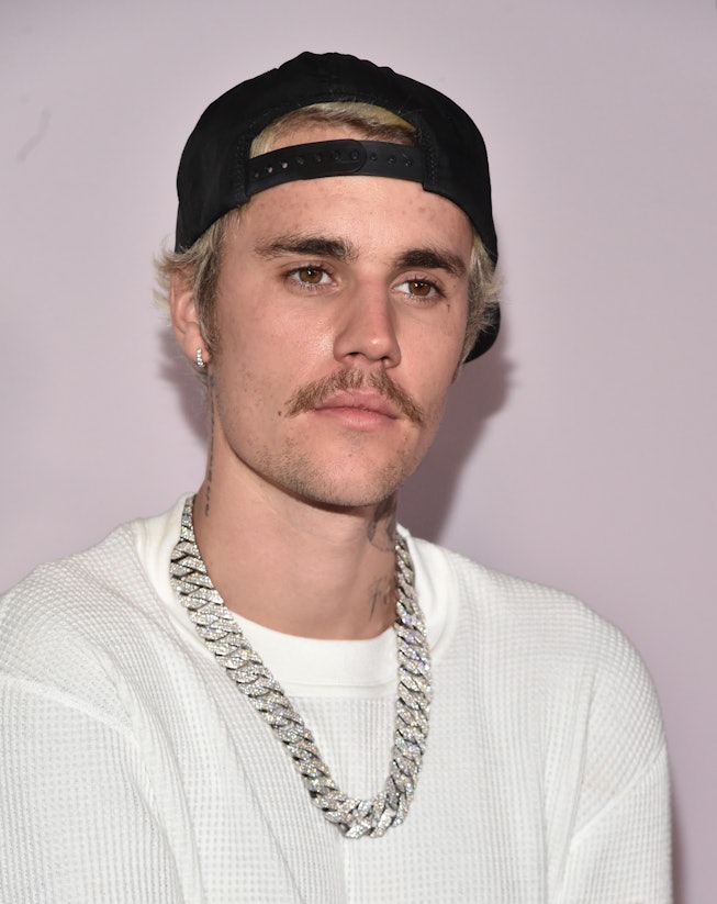 Justin Bieber sticks with dreadlocks despite criticism