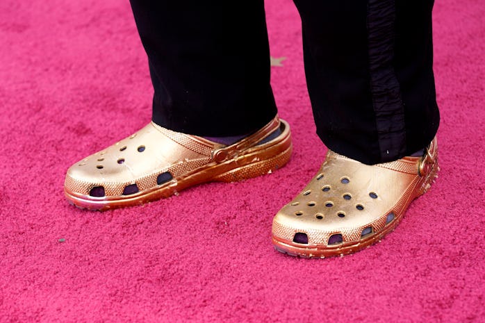 LOS ANGELES, CALIFORNIA – APRIL 25: Questlove, shoe detail, attends the 93rd Annual Academy Awards a...