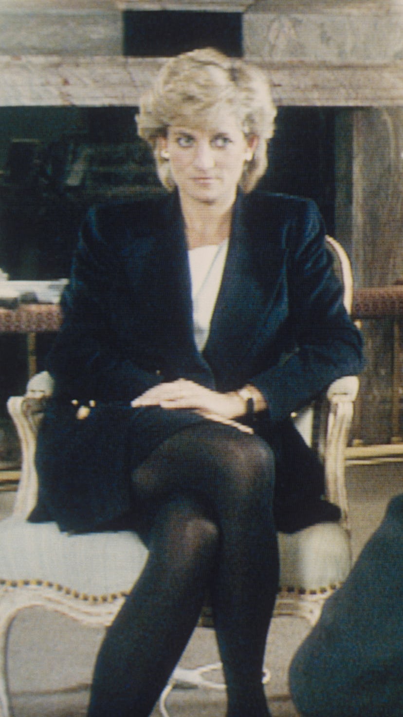 Martin Bashir interviews Princess Diana in Kensington Palace for the television program Panorama. (P...