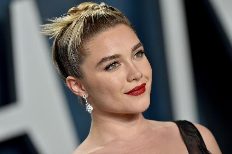 BEVERLY HILLS, CALIFORNIA - FEBRUARY 09: Florence Pugh attends the 2020 Vanity Fair Oscar Party host...