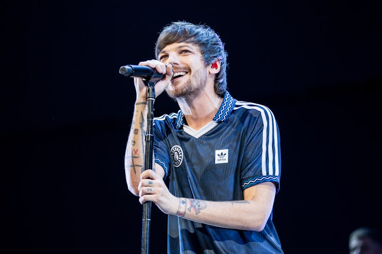 SAN JOSE, CALIFORNIA - DECEMBER 05: Louis Tomlinson performs at 2019 99.7 NOW! Poptopia at SAP Cente...