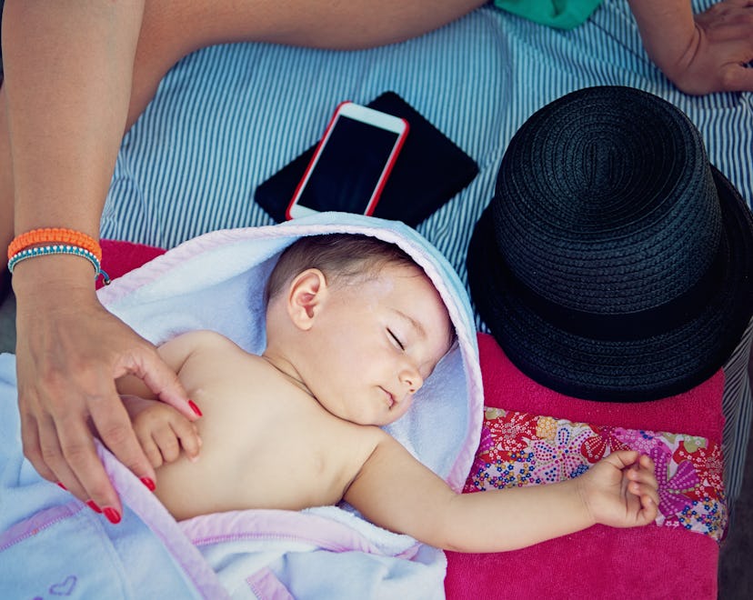 Experts say putting sunscreen on your baby requires a certain age.
