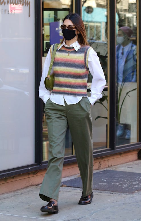 NEW YORK, NY - MARCH 21: Kendall Jenner is seen on March 21, 2021 in New York, New York. (Photo by L...