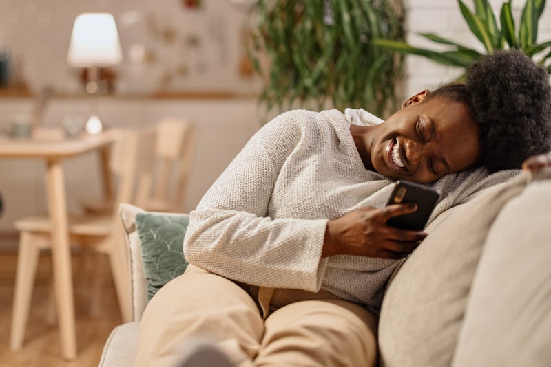 what to talk about with a new friend over text