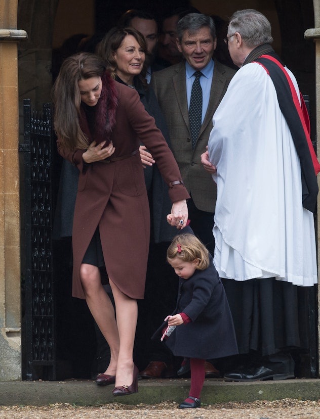 Carole Middleton decorates with her grandkids.