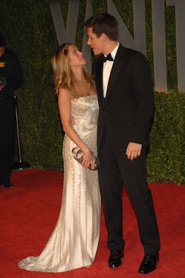 LOS ANGELES, CA - FEBRUARY 22: Jennifer Aniston and John Mayer attend Vanity Fair Oscar Party at Sun...