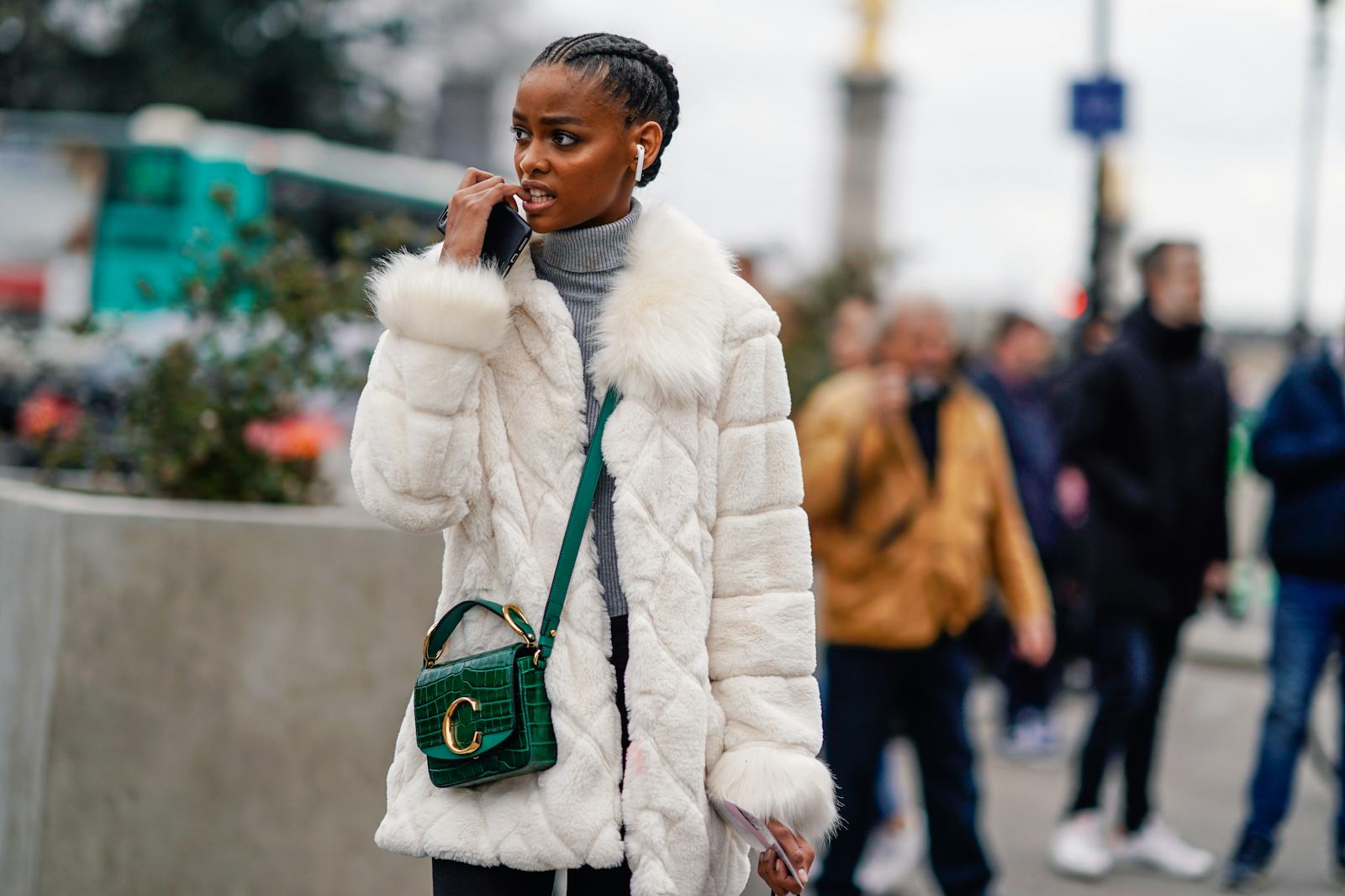 Can You Buy One AirPod? Yes, Here’s Everything To Know