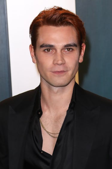 BEVERLY HILLS, CALIFORNIA - FEBRUARY 09: KJ Apa attends the 2020 Vanity Fair Oscar Party at Wallis A...