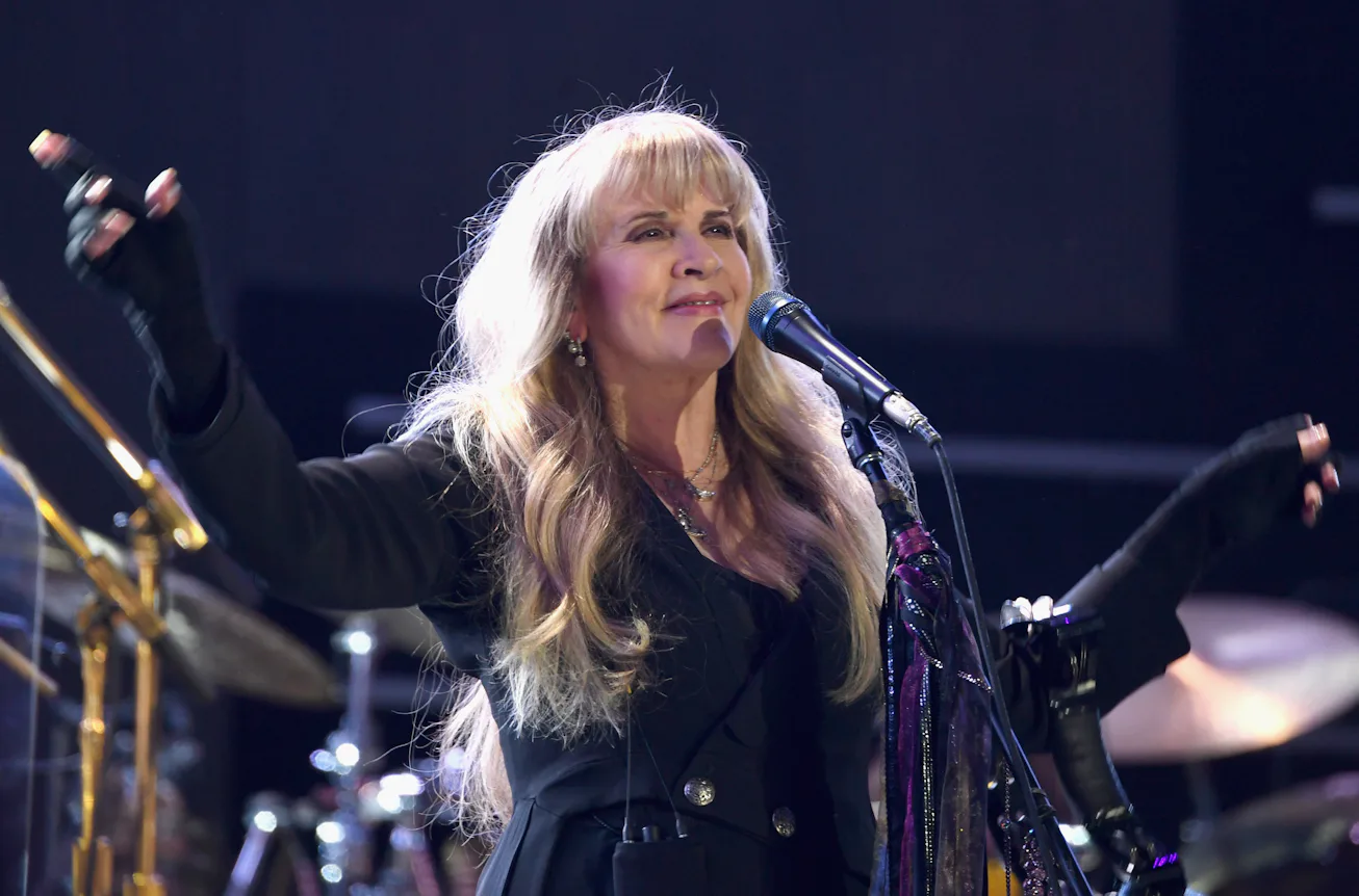LAS VEGAS, NV - SEPTEMBER 21: (EDITORIAL USE ONLY; NO COMMERCIAL USE) Stevie Nicks of Fleetwood Mac...