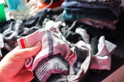 Usted todavía puede reciclar ropa zapatos que no están en buenas condiciones. Comience buscando texto...