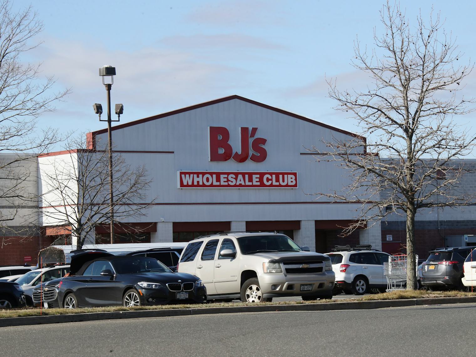 Is BJ's Open On Memorial Day 2021? Here Are Their Holiday Hours
