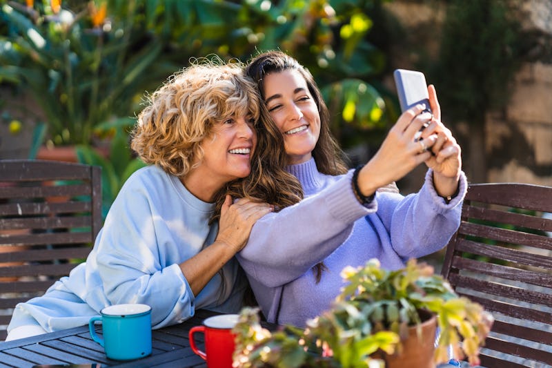 25 Questions To Ask Your Mom So You Two Can Get Closer