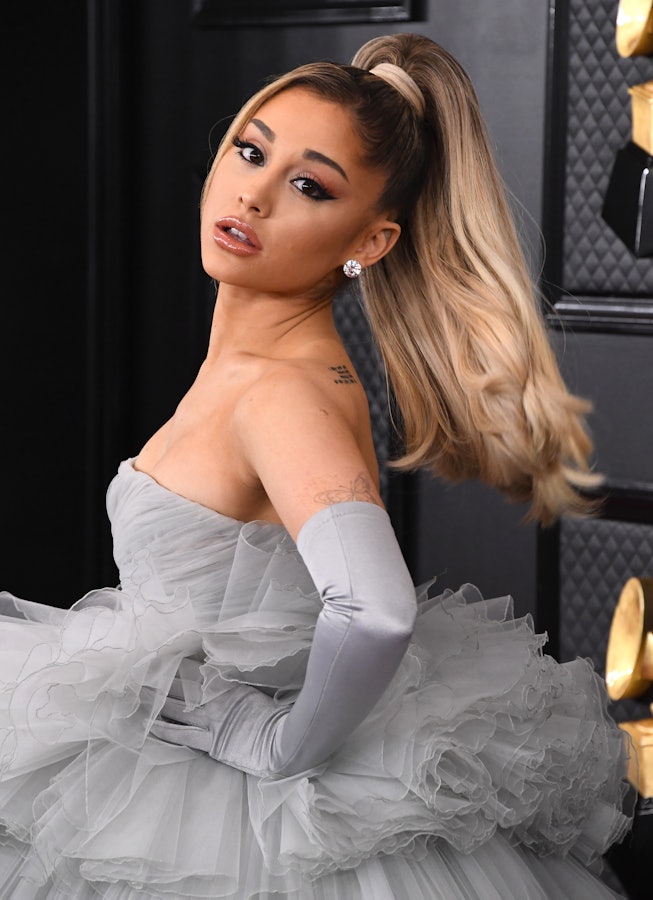 LOS ANGELES, CALIFORNIA - JANUARY 26: Ariana Grande arrives at the 62nd Annual GRAMMY Awards at Stap...