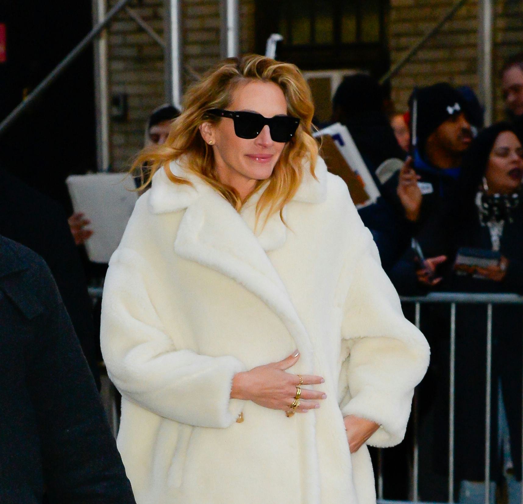 12 Stylish Celebrities Over 50 To Have On Your Fashion Radar