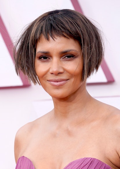 LOS ANGELES, CALIFORNIA – APRIL 25: Halle Berry arrives at the Oscars on Sunday, April 25, 2021, at Union Station in Los Angeles. (Photo by Chris Pizzello-Pool/Getty Images)