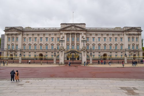 LONDON, UNITED KINGDOM - 2021/05/21: Exterior view of Buckingham Palace in London. (Photo by Vuk Val...