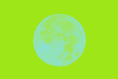 Picture of the full moon, the planet that rules Monday.