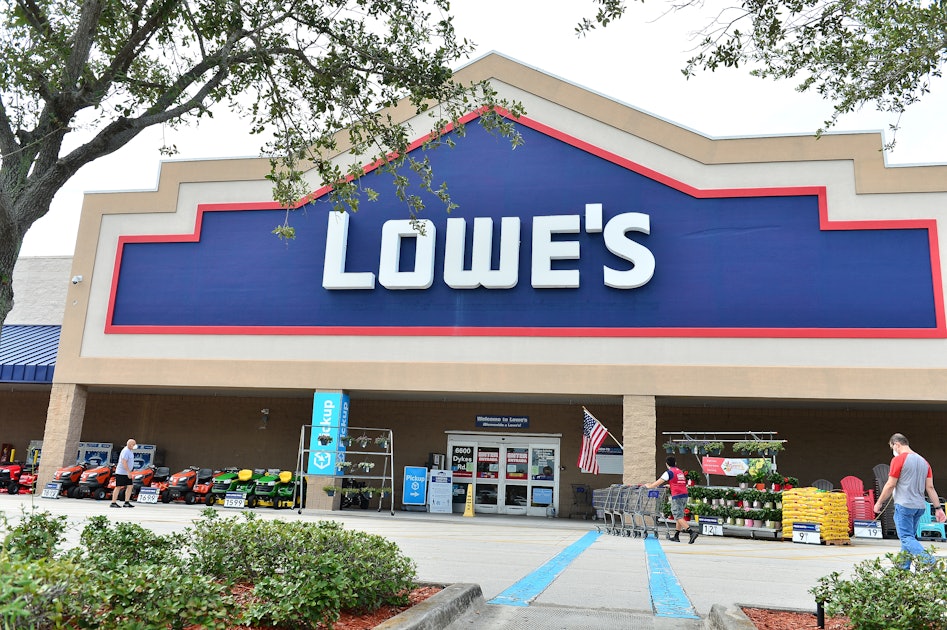 Lowe's Hours On The 4th Of July 2021 Holiday Opening & Closing Times