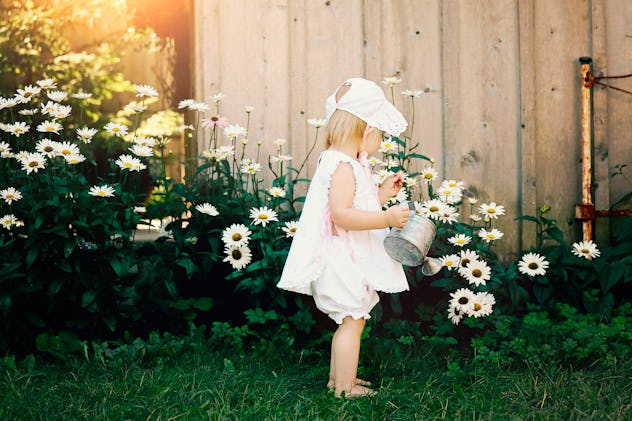 Please put your cottagecore babies in bonnets and white lace gowns.