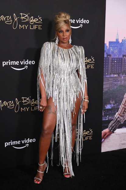 NEW YORK, NEW YORK - JUNE 23: Mary J. Blige attends the "Mary J Blige's My Life" New York Premiere a...