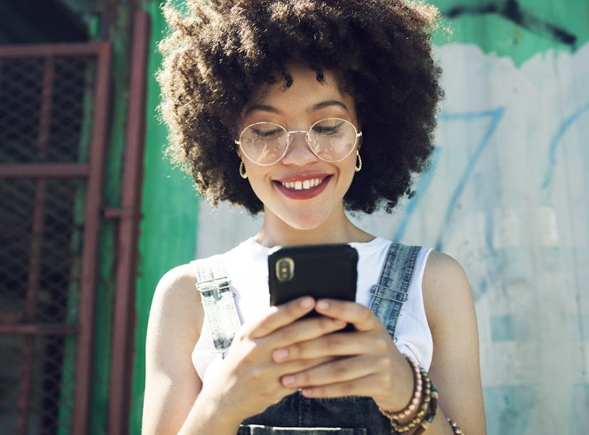 The best opening lines for dating apps will lead to good conversations.