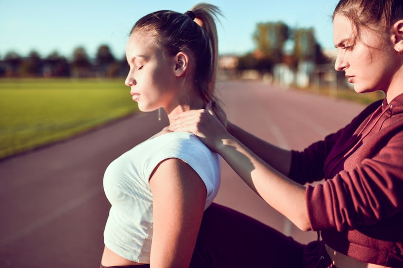 Experts give tips for how to give a massage, like starting with your partner's shoulders.