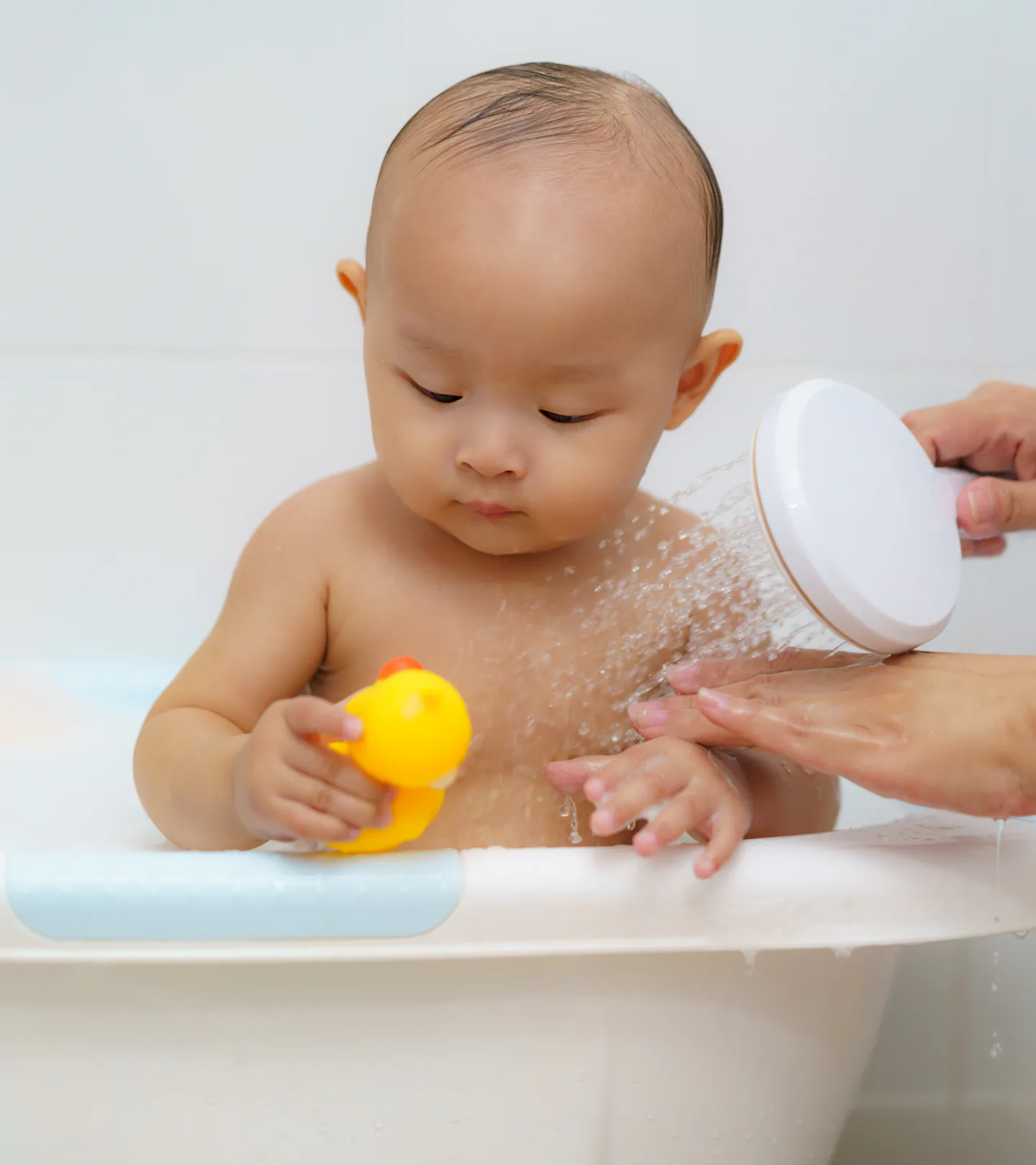 When Can Babies Sit Up In The Bath Tub The Safe Age Range Per Experts When can babies sit up in the bath tub the safe age range per experts