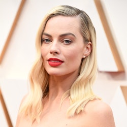 HOLLYWOOD, CALIFORNIA - FEBRUARY 09: Margot Robbie arrives at the 92nd Annual Academy Awards at Holl...
