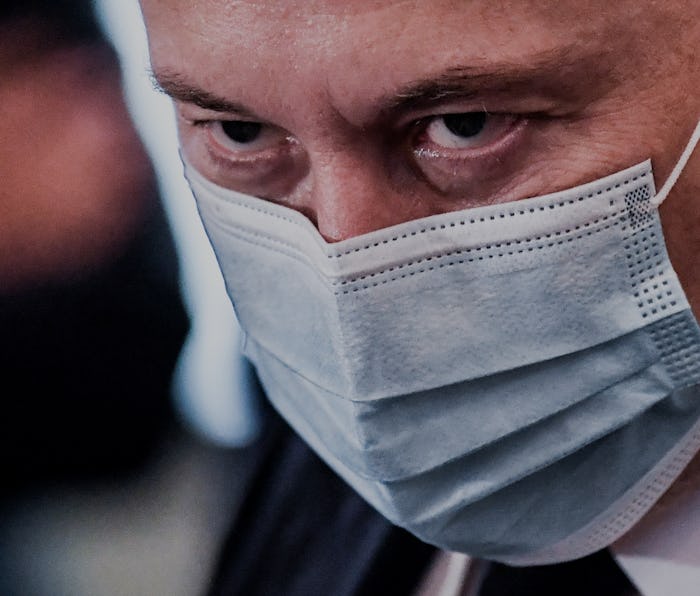 BERLIN, GERMANY - SEPTEMBER 02: Tesla and SpaceX CEO Elon Musk (C) speaks with German Minister of E...