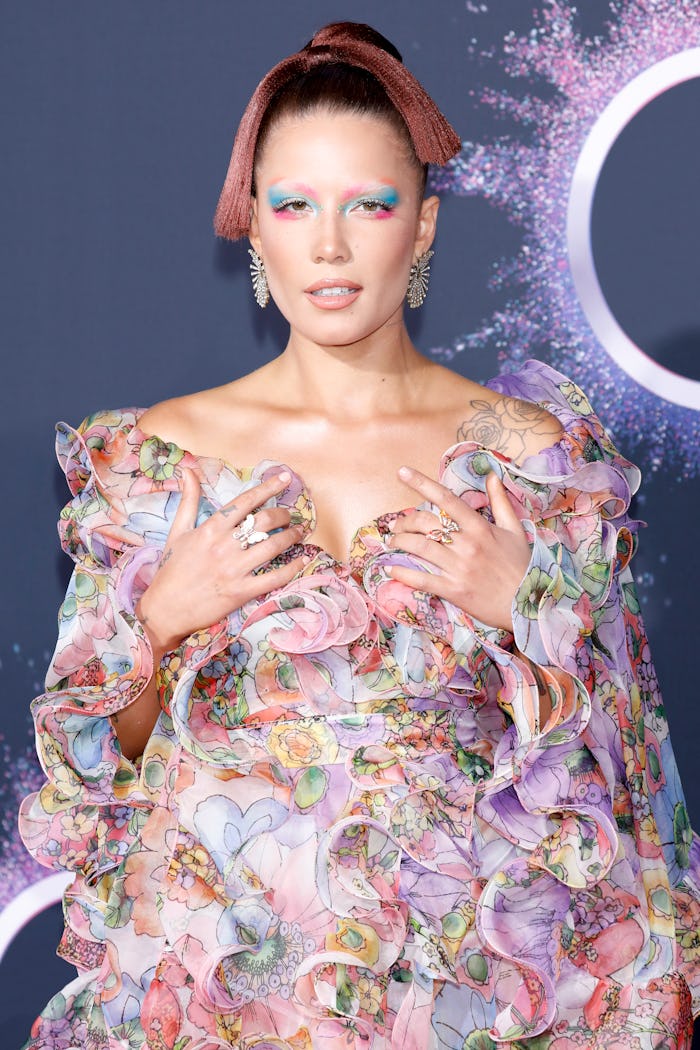 LOS ANGELES, CA - NOVEMBER 24: (EDITORS NOTE: Image has been digitally retouched) Halsey arrives at ...