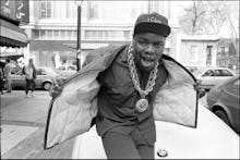 Biz Markie at Kensington High Street, London, UK on 6 April 1988. (Photo by David Corio/Redferns)