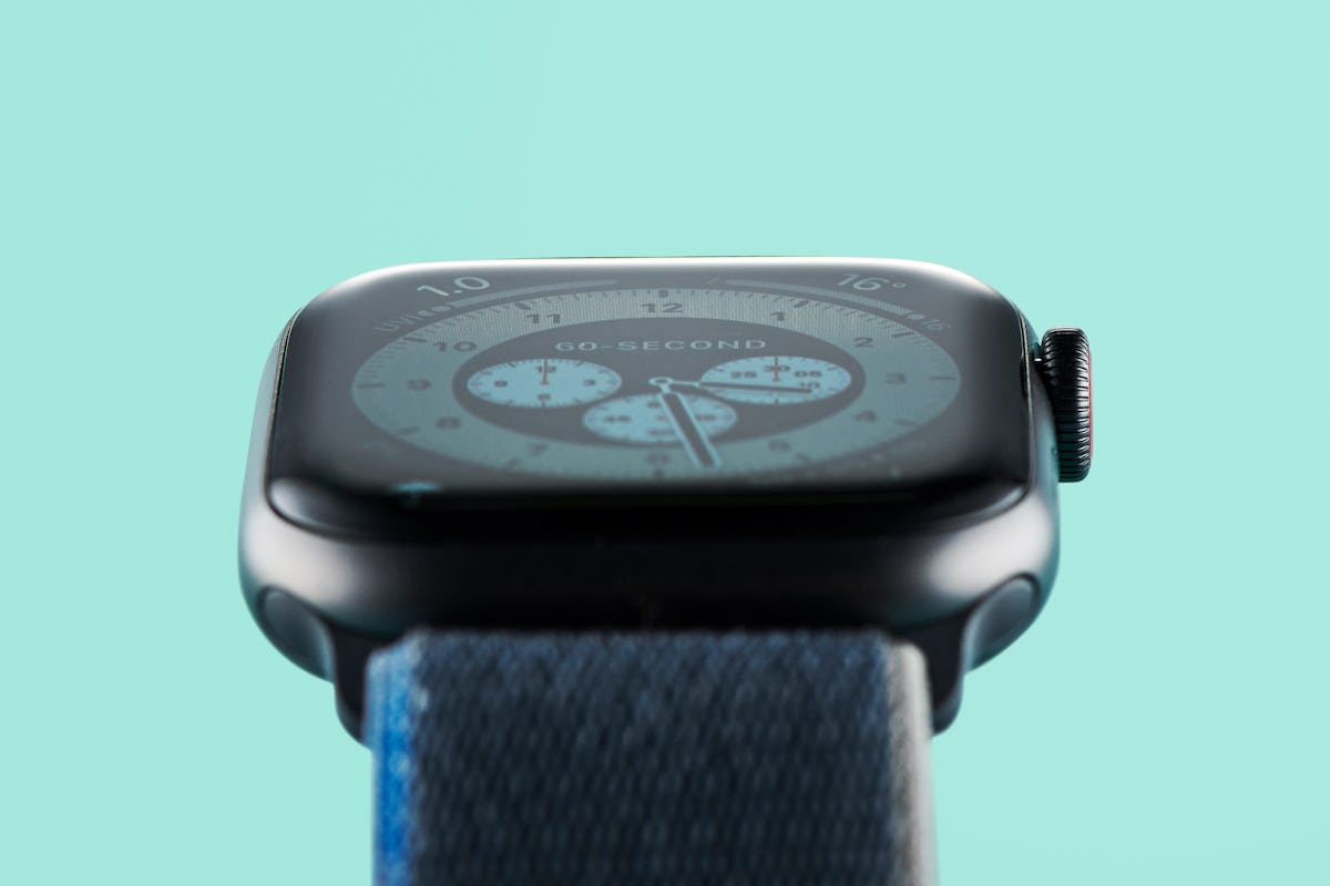 Why Can't I Unlock My Apple Watch? This iOS 14.7 Bug May Be To Blame