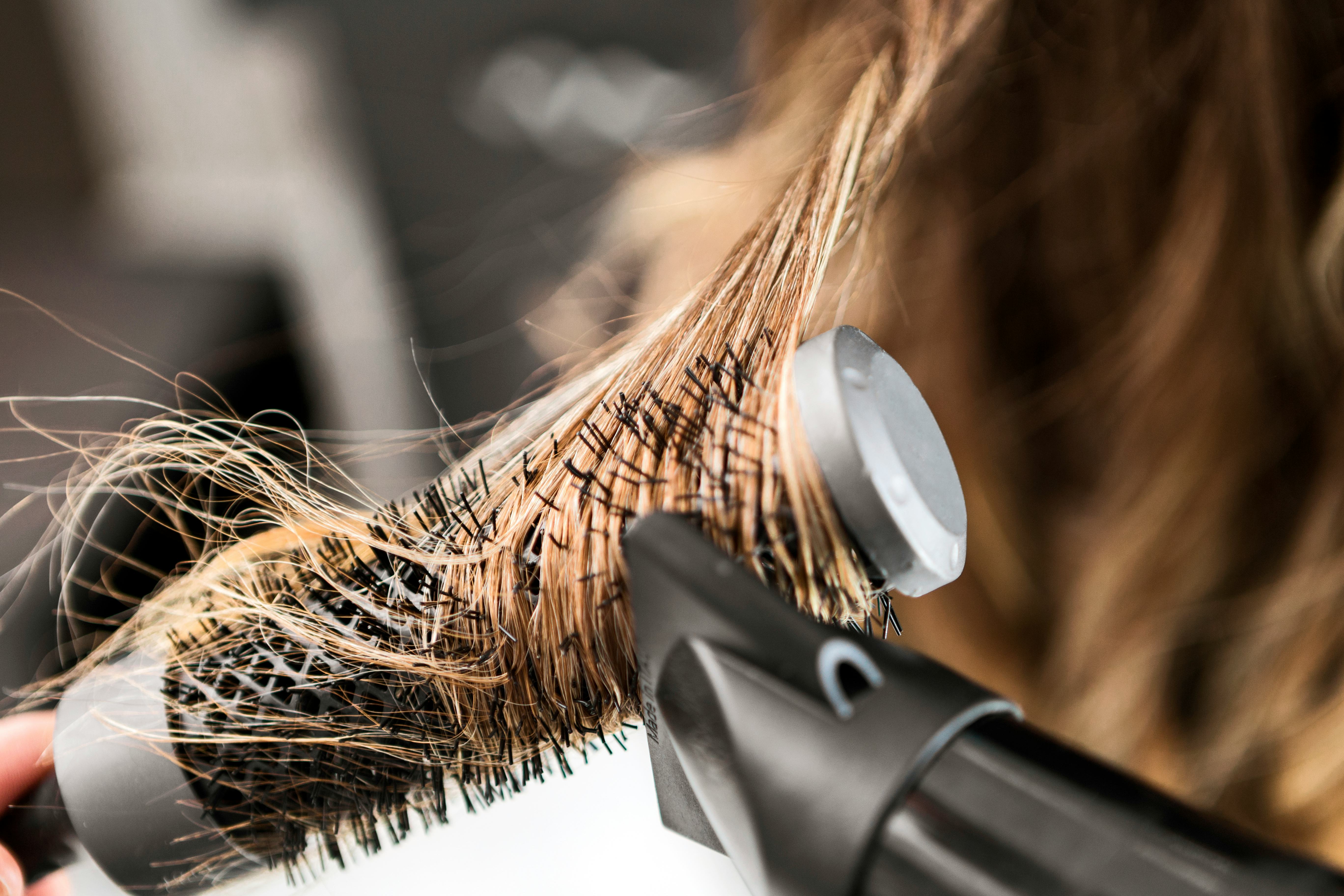 The 10 Best Brushes For Blowouts In 2022